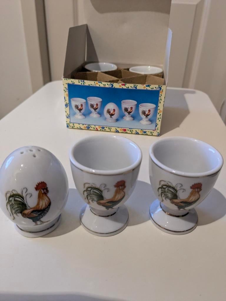 Eierdop setje met zoutvaatje Vintage, Overige typen, Nieuw, Ophalen of Verzenden, Overige stijlen