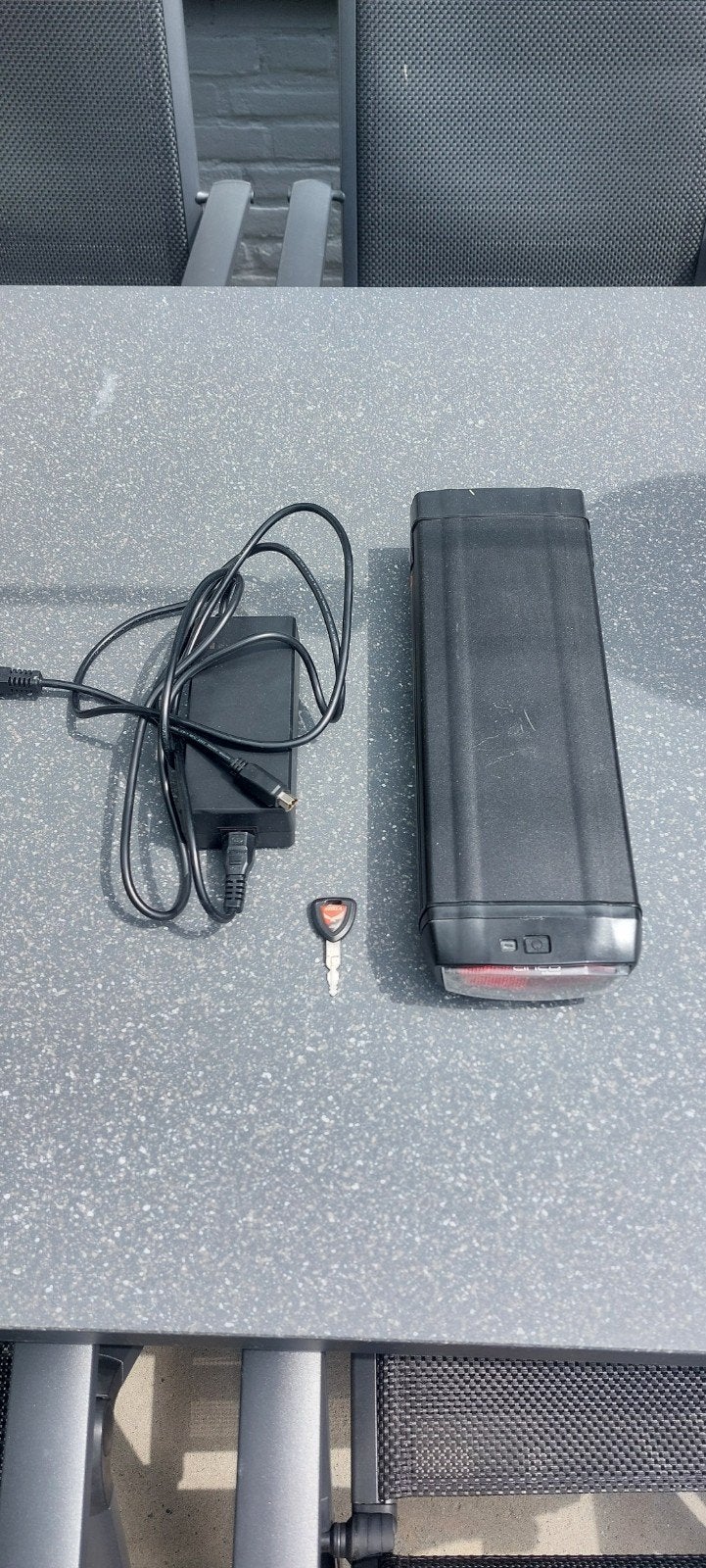 Stella e-bike accu 36V met lader en sleutel, Ophalen, Gebruikt