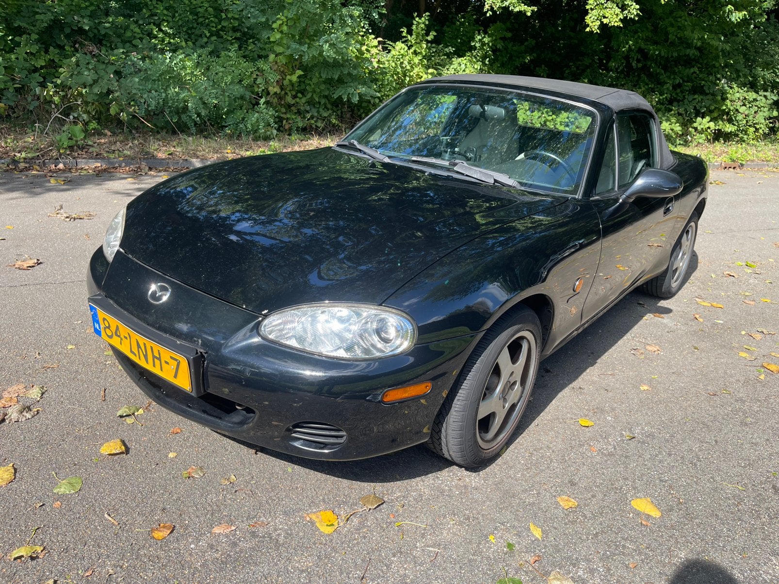 Mazda MX-5 1.6 I 2003 Zwart