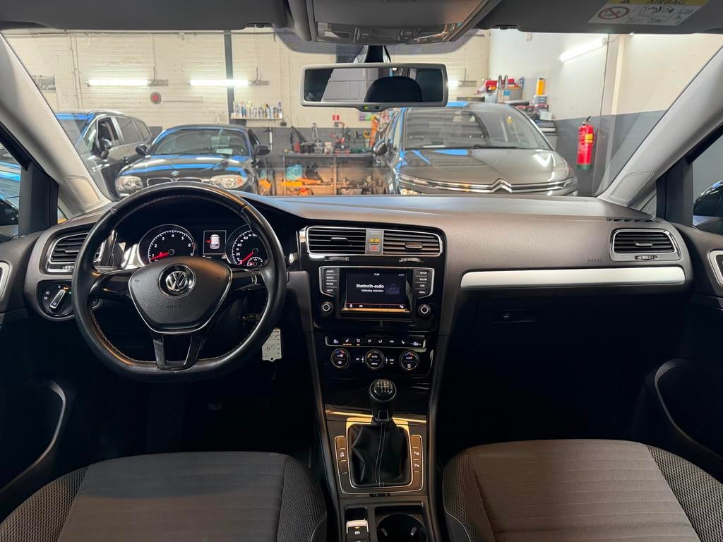 Volkswagen Golf 1.2 TSI Business Edition Connected AIRCO|CRU, Voorwielaandrijving, Stof, Gebruikt, 4 cilinders