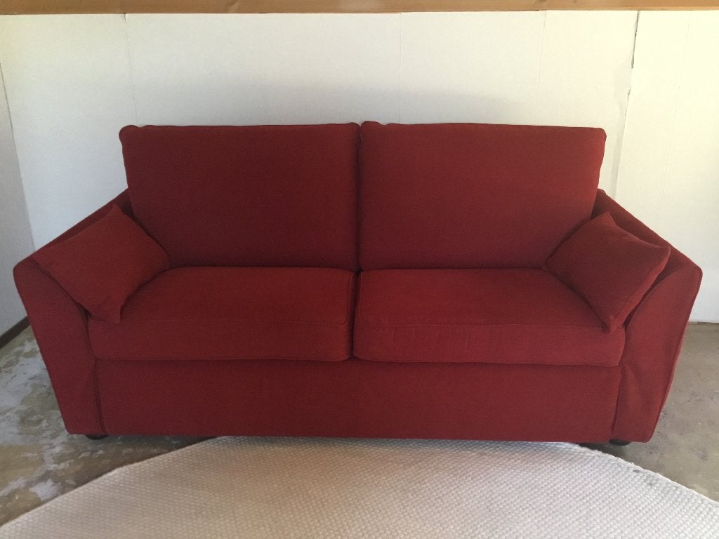 Slaapbank 2 pers,met lattenbodem+volwaardig.matras,stof rood, Ophalen, Tweepersoons, Zo goed als nieuw, Rood
