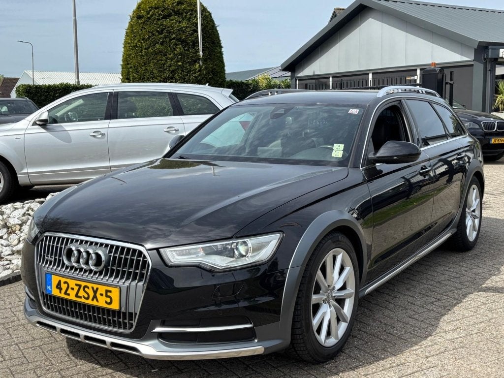 Audi A6 3.0 TDI Allroad Quattro 2013 Zwart NL Auto, Auto's, Automaat, Euro 5, Gebruikt, 2500 kg