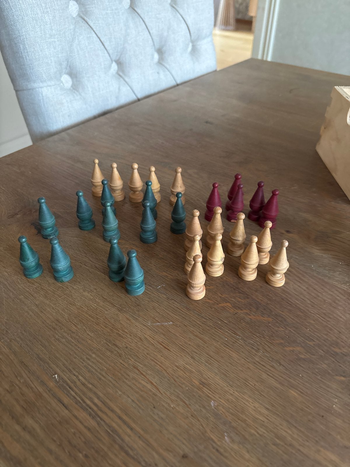 Houten pionnen voor bordspellen - diverse kleuren, Ophalen of Verzenden, Gebruikt