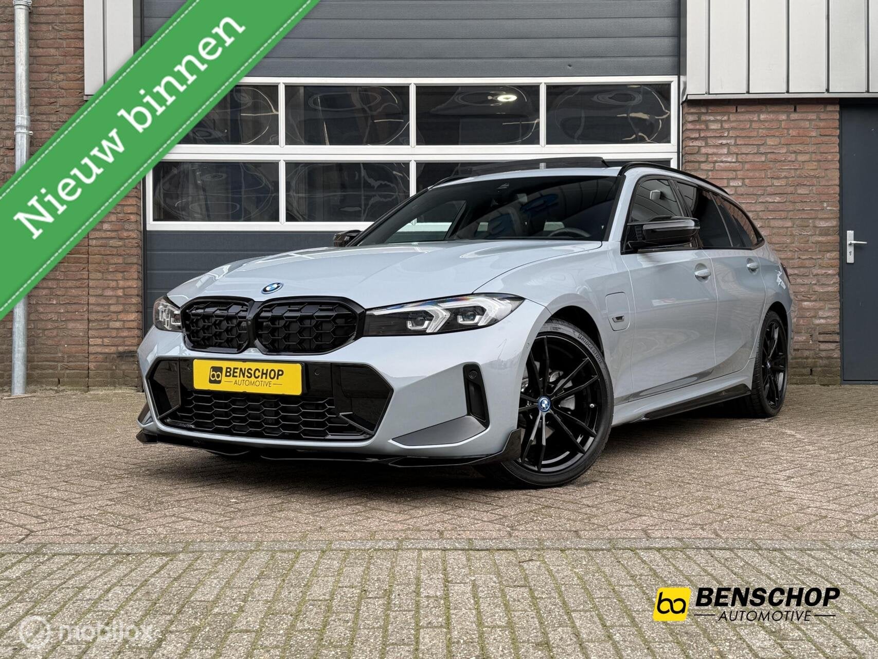 BMW 3-serie Touring 330e xDrive M Performance Panodak HUD LE, Auto's, 1998 cc, Zwart, 4 cilinders, Plug-in hybride