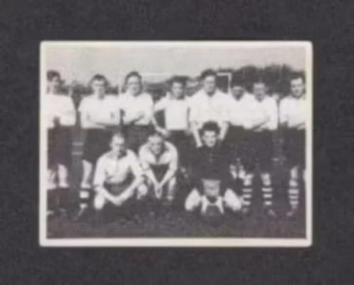 Voetbalplaatje Zuidbroek 1951-1952., Ophalen of Verzenden, Zo goed als nieuw
