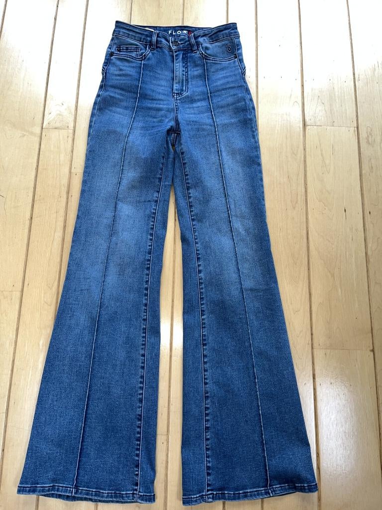Florez spijkerbroek W 26 Ana Flared Sky Hipe blauw ZGAN, Kleding | Dames, Spijkerbroeken en Jeans, Zo goed als nieuw, W27 (confectie 34) of kleiner