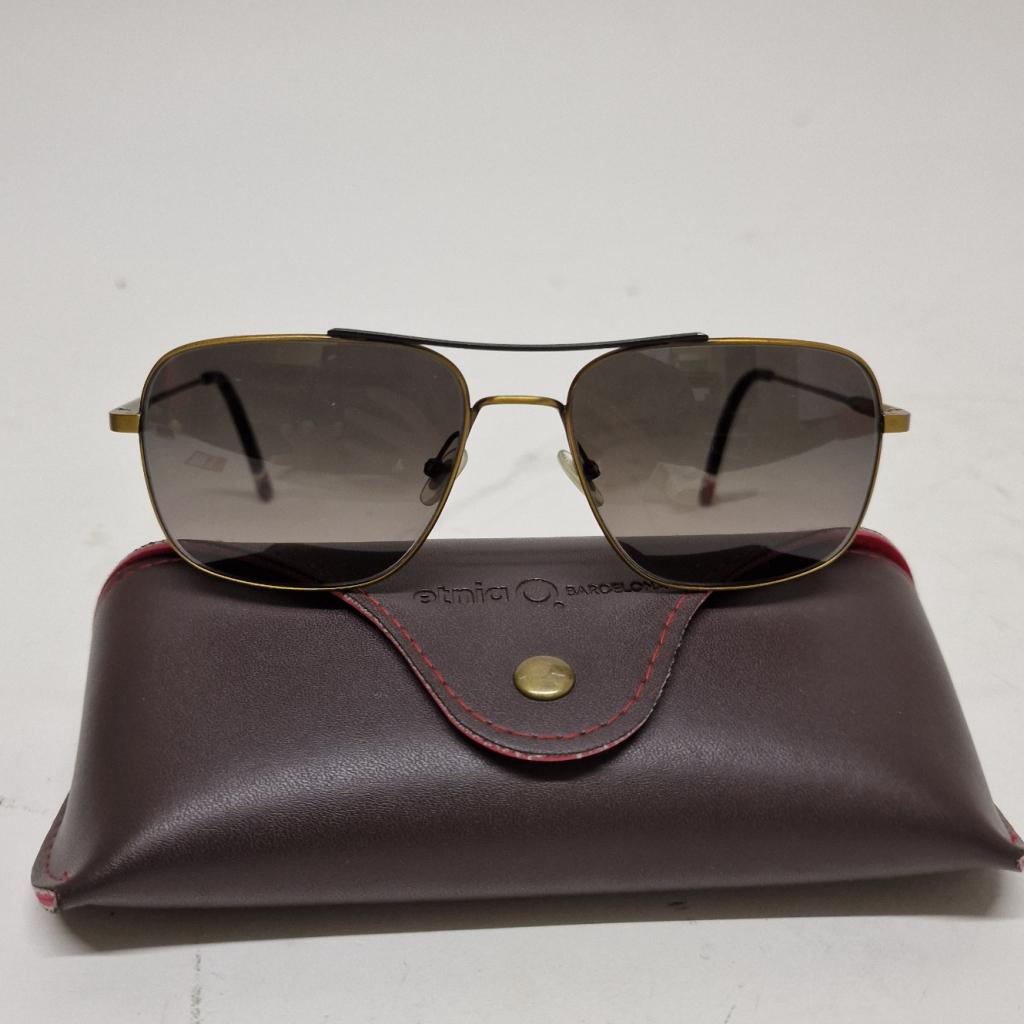 Etnia Barcelona FREMONT 17 SUN BZBK 56 | incl garantie, Etna, Zo goed als nieuw, Support@etna.com, Geerweg 32
3341 EA Hendrik-Ido-Ambacht
Netherlands