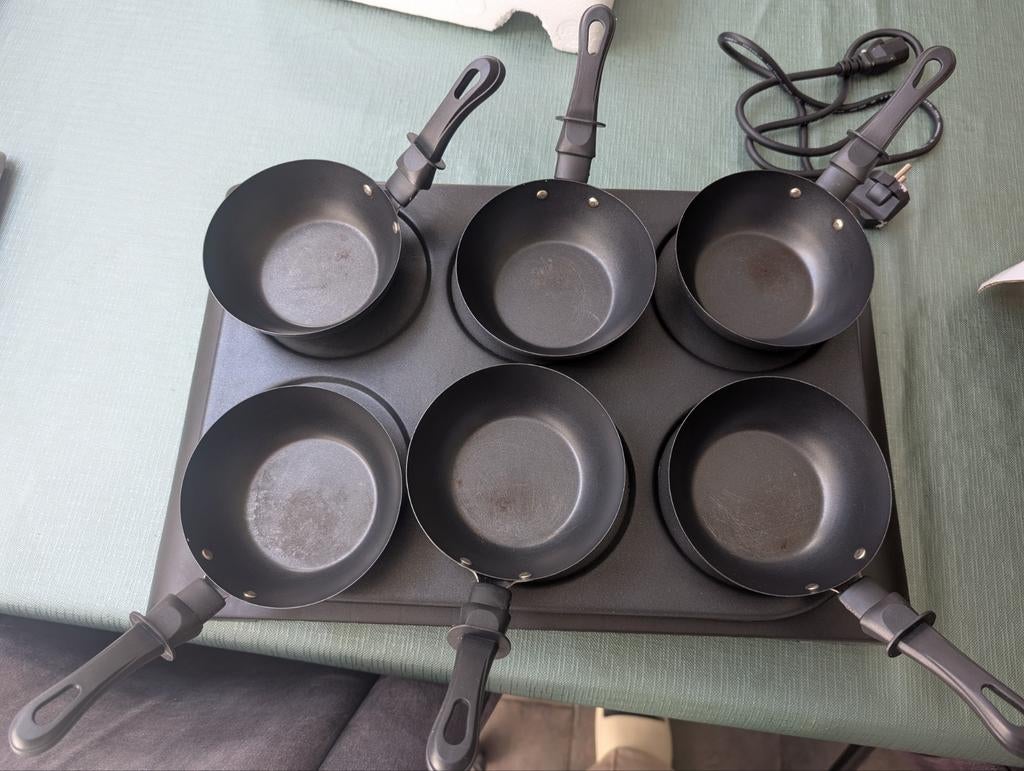 Elektrische wok set met 6 wokjes, Witgoed en Apparatuur, Gourmetstellen, Ophalen of Verzenden, Gebruikt
