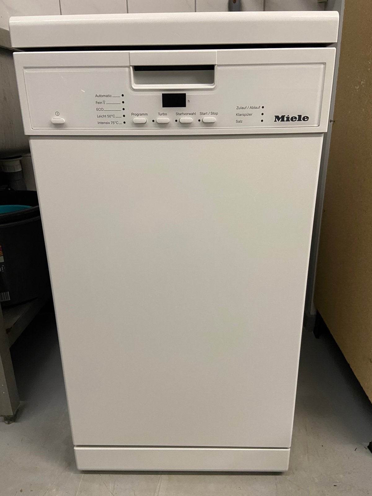 Miele vrijstaande vaatwasser 45 cm., Ophalen, Minder dan 45 cm, Energieklasse A of zuiniger, Zo goed als nieuw