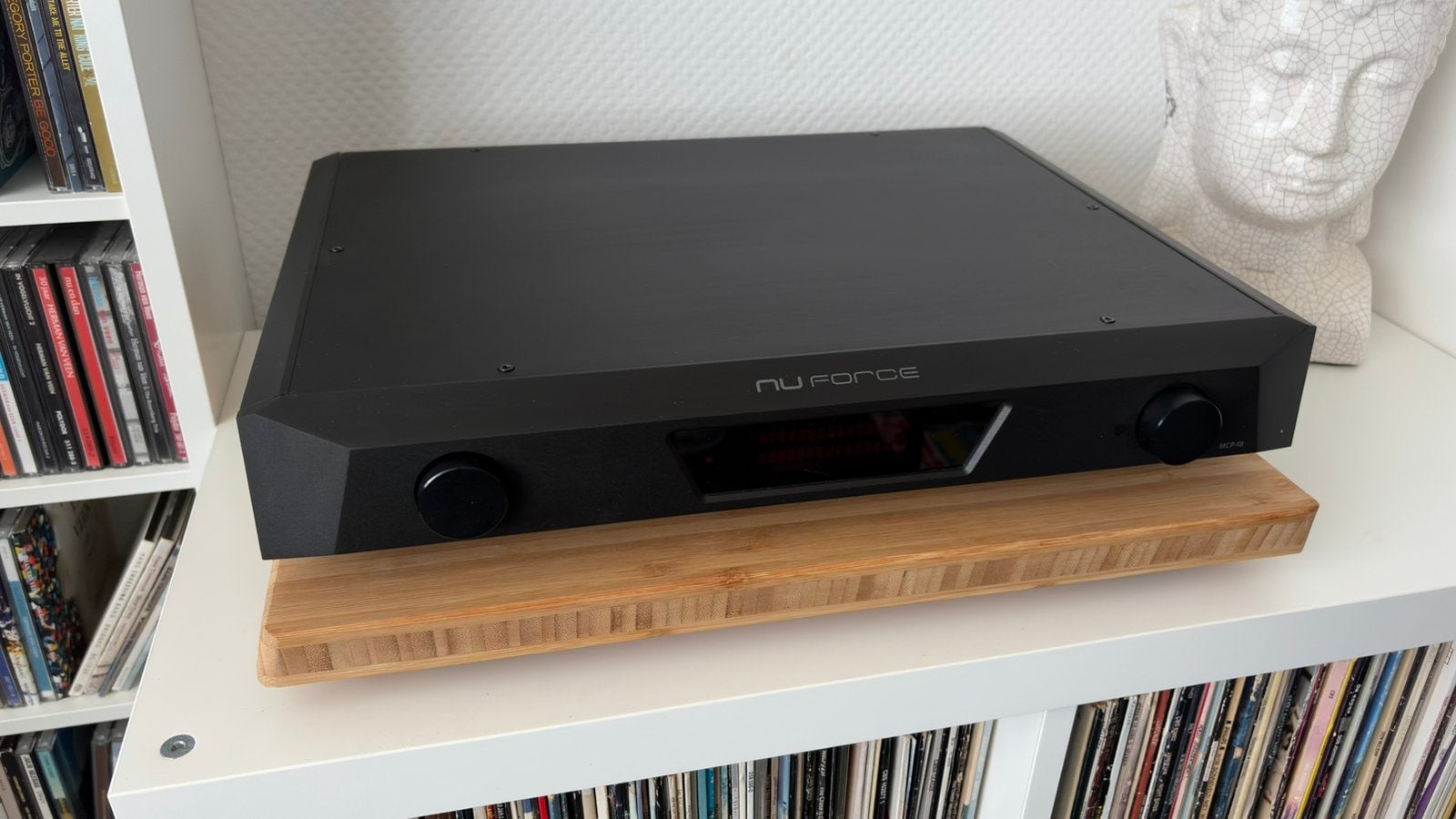 NuForce MCP-18 Multi-channel pre amp, Overige spelers, Ophalen, Overige merken, Gebruikt