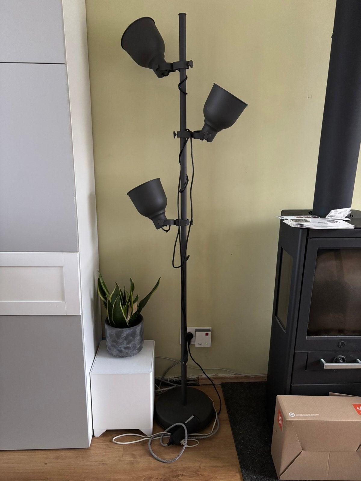 Hektar lamp, Huis en Inrichting, Lampen | Vloerlampen, Ophalen, Zo goed als nieuw, 150 tot 200 cm
