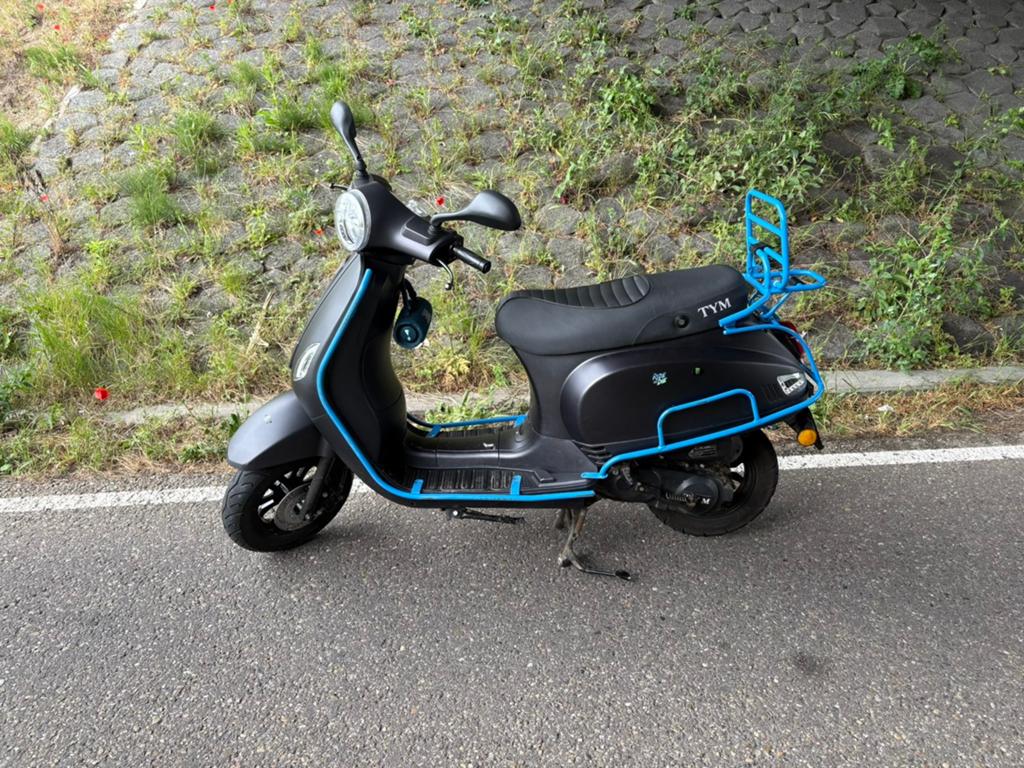 Scooter 4t, Fietsen en Brommers, Ophalen of Verzenden, Gebruikt, Benzine, Overige modellen
