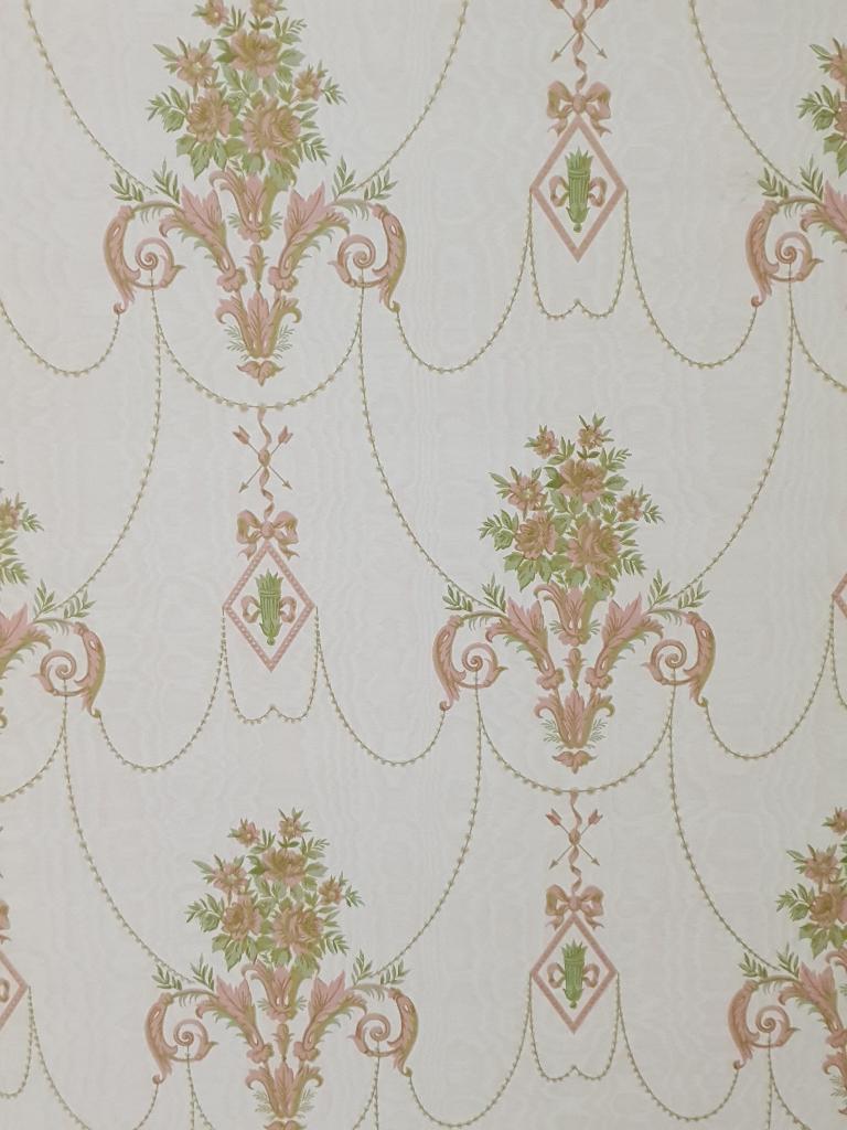 13685 Lief barok behang met bloemen en strikken swiet, Verzenden, Minder dan 10 m², Wit
