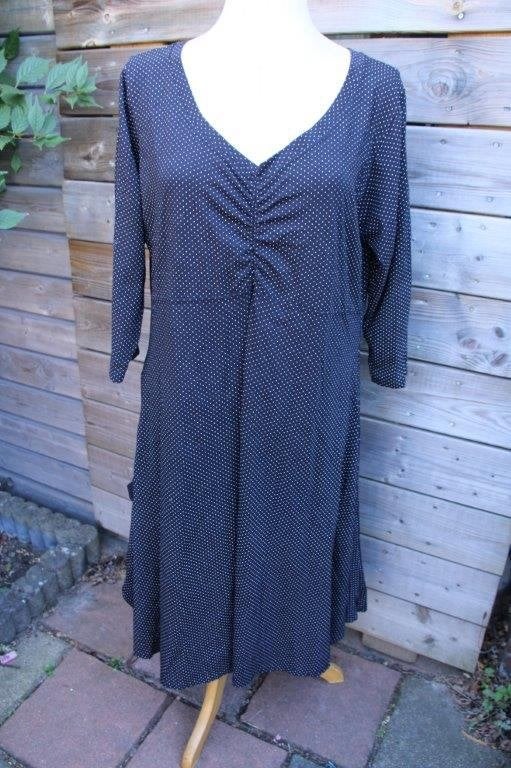 Jurk zwart dot Boris Industries mt 5 (XL) Vaste prijs, Kleding | Dames, Boris Industries, Zwart, Maat 46/48 (XL) of groter, Ophalen of Verzenden