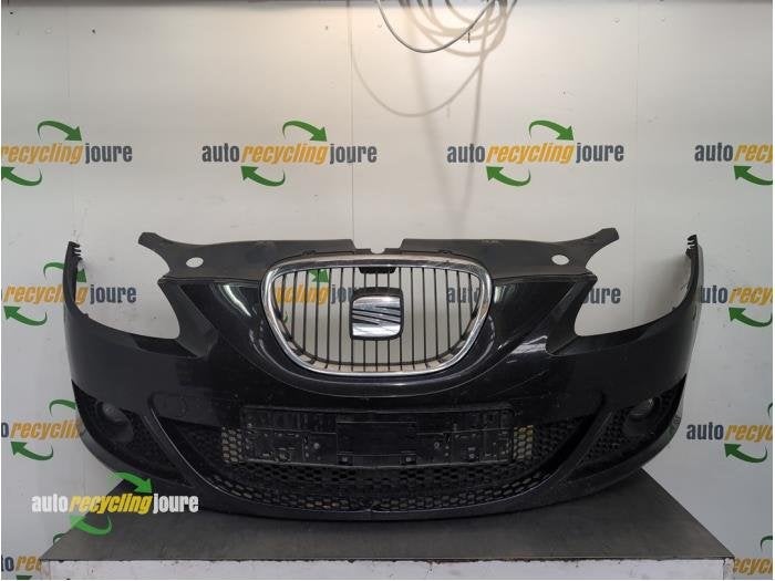 Voorbumper van een Seat Leon (LC9Z), Gebruikt, -, -, Bumper