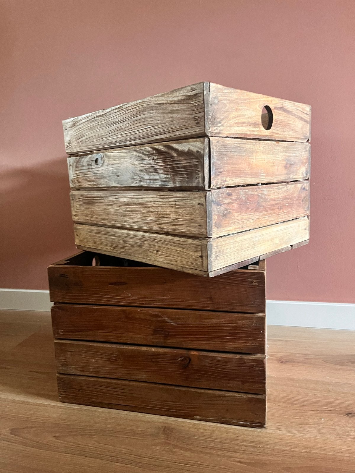 2 stevige recycle kisten van Xenos - Multifunctioneel, Huis en Inrichting, Woonaccessoires | Kisten, Ophalen, Minder dan 50 cm
