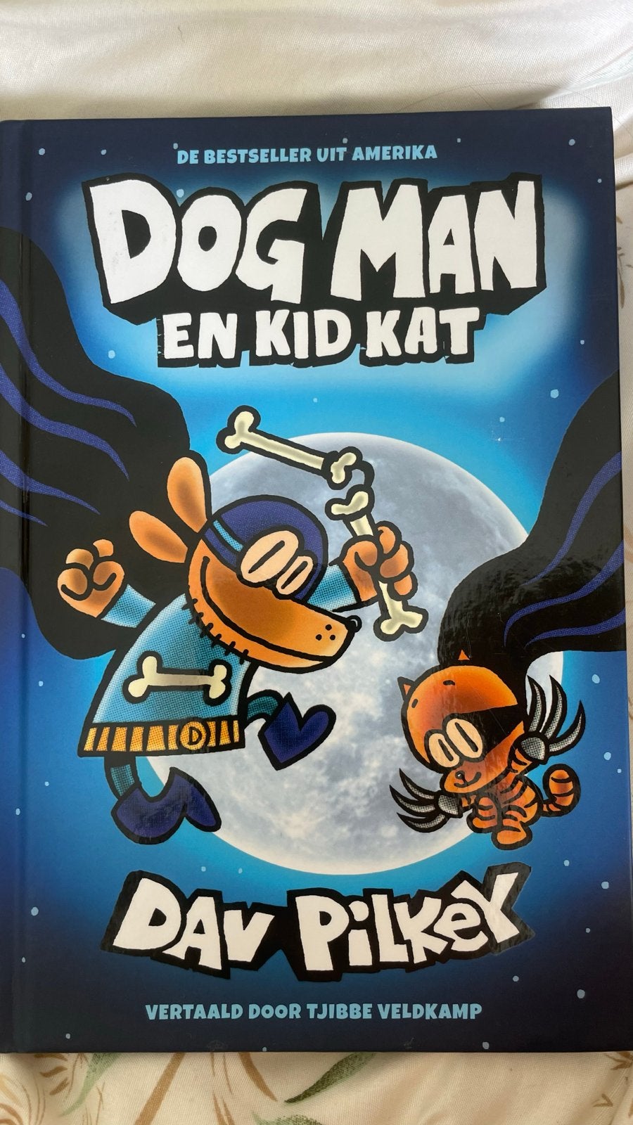 Dog Man en Kid Kat - Dav Pilkey (Nederlandstalig), Ophalen of Verzenden, Gelezen, Fictie algemeen