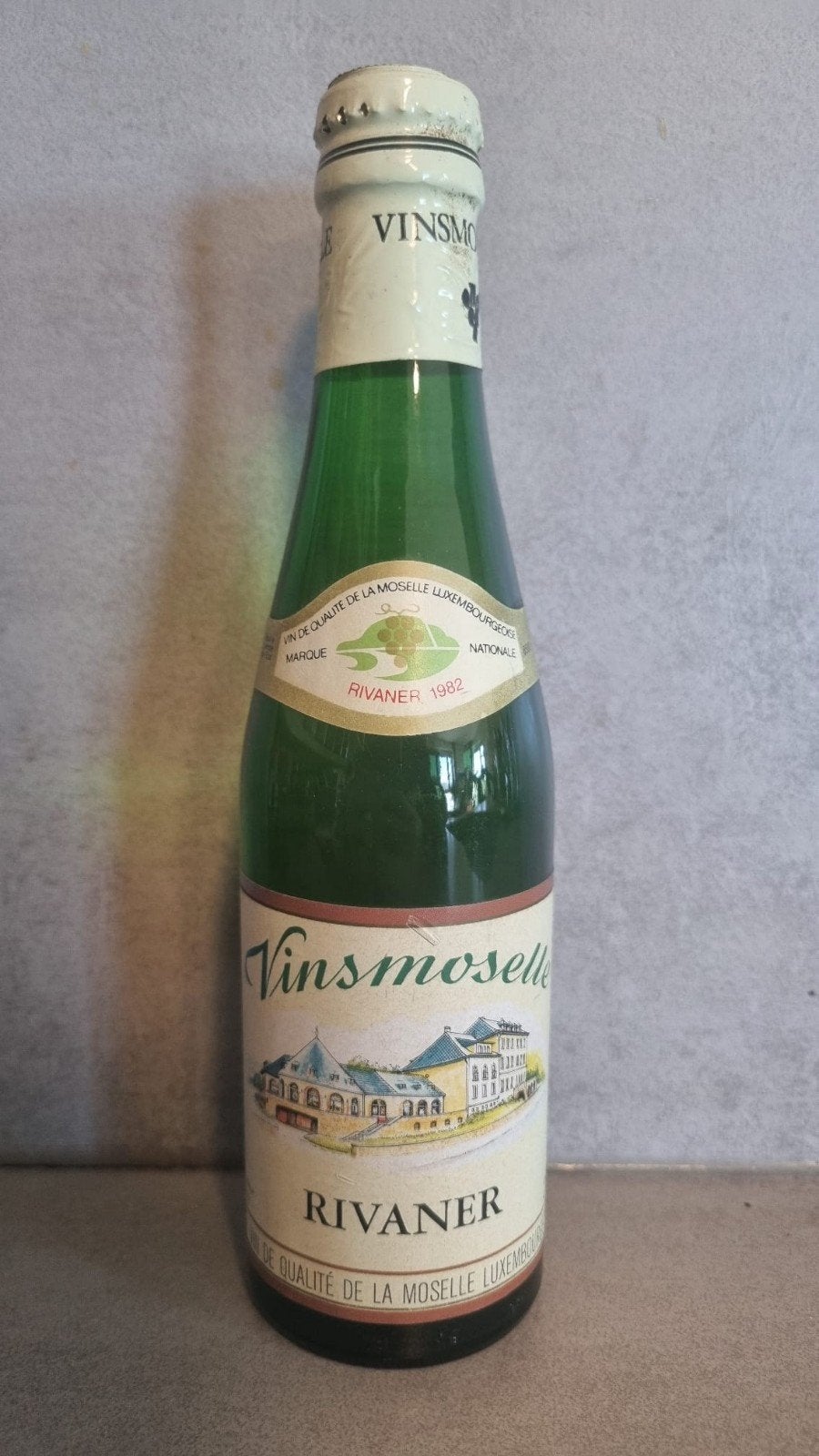 Vinsmoselle Rivaner 1982 (Luxemburg, 25cl), Overige gebieden, Ophalen of Verzenden, Vol, Witte wijn