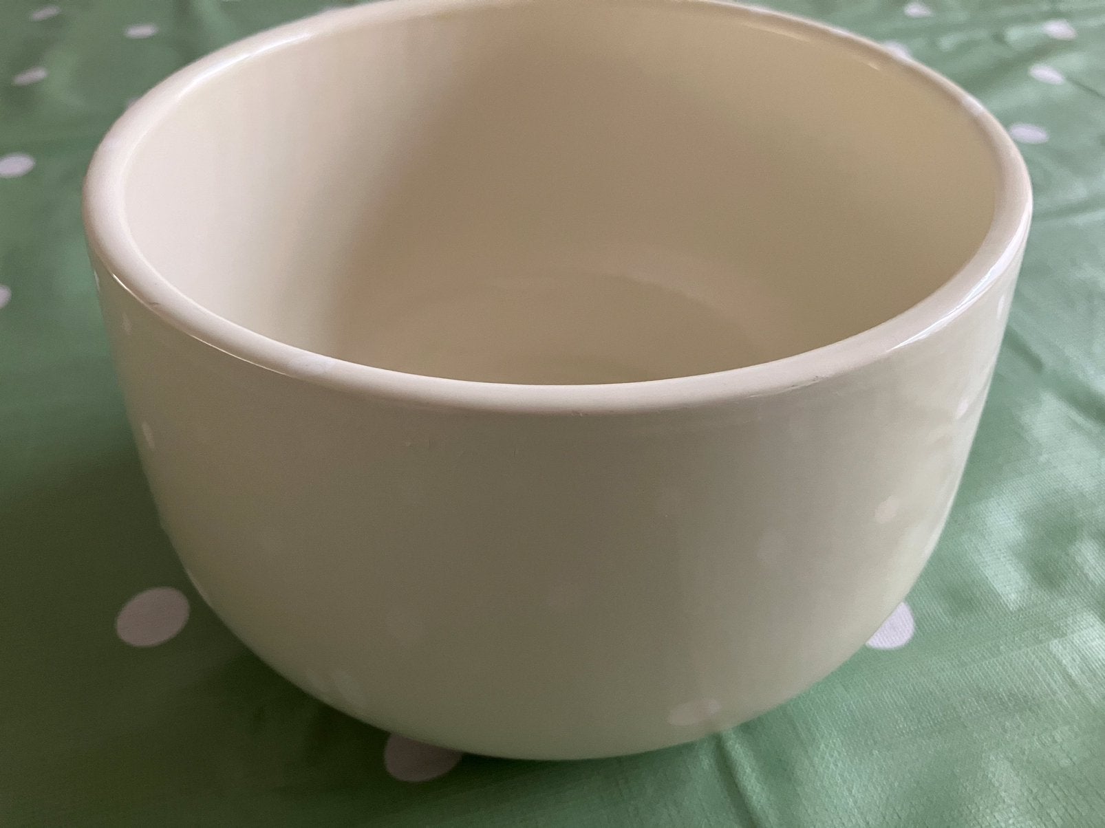 Z.g.a.n/creme kom bloempot schaal=decoratie, Rond, Ophalen of Verzenden, Zo goed als nieuw, Aardewerk