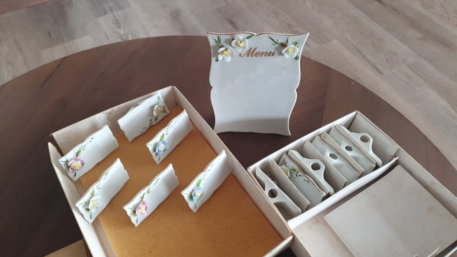 Antiek Porseleinen Servies aanvu: 12 Naambordjes & Menukaart, Ophalen