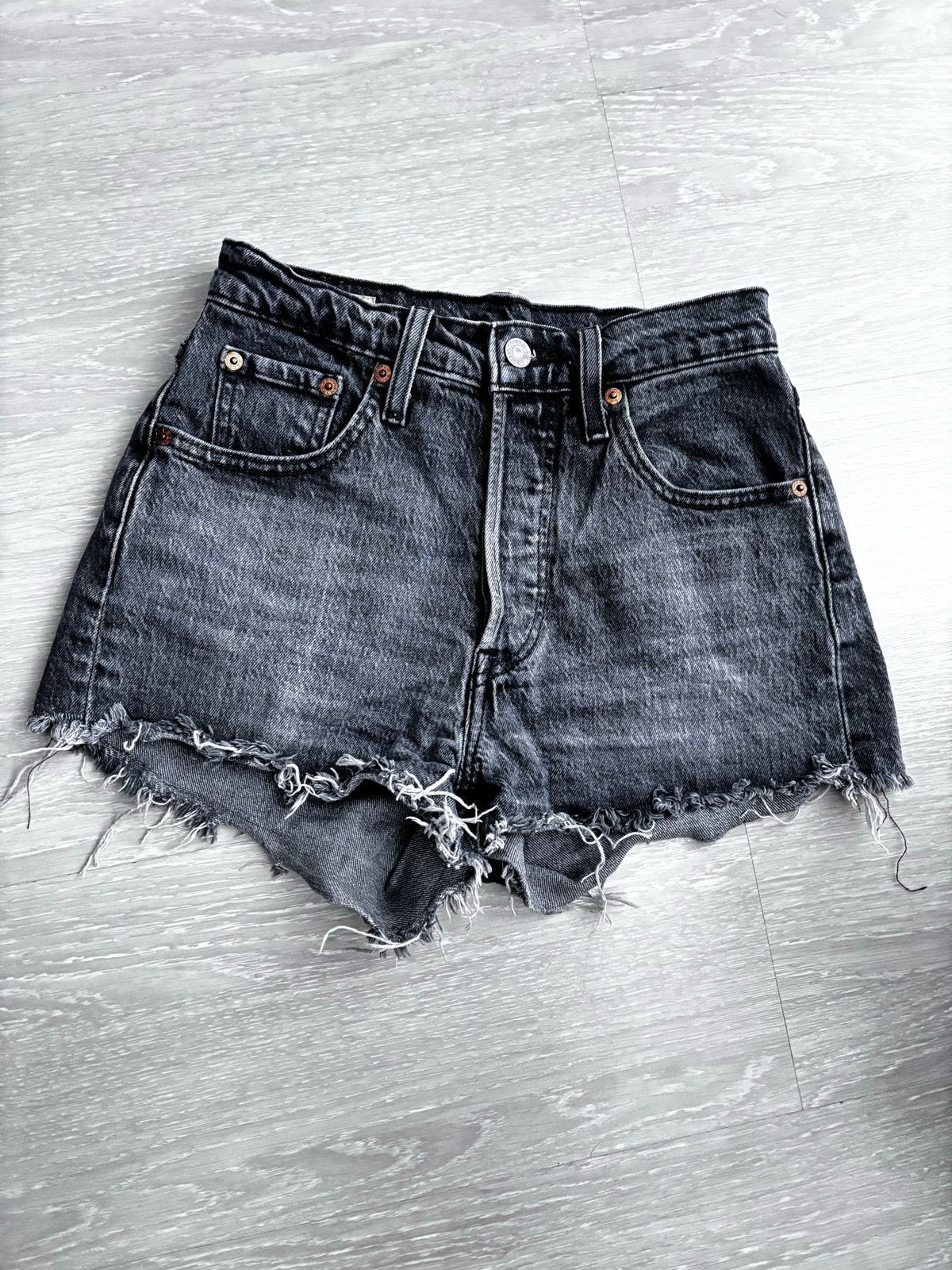 Levi's Premium 501 High Rise Shorts Zwart W24, Ophalen of Verzenden, Nieuw, Zwart, W27 (confectie 34) of kleiner