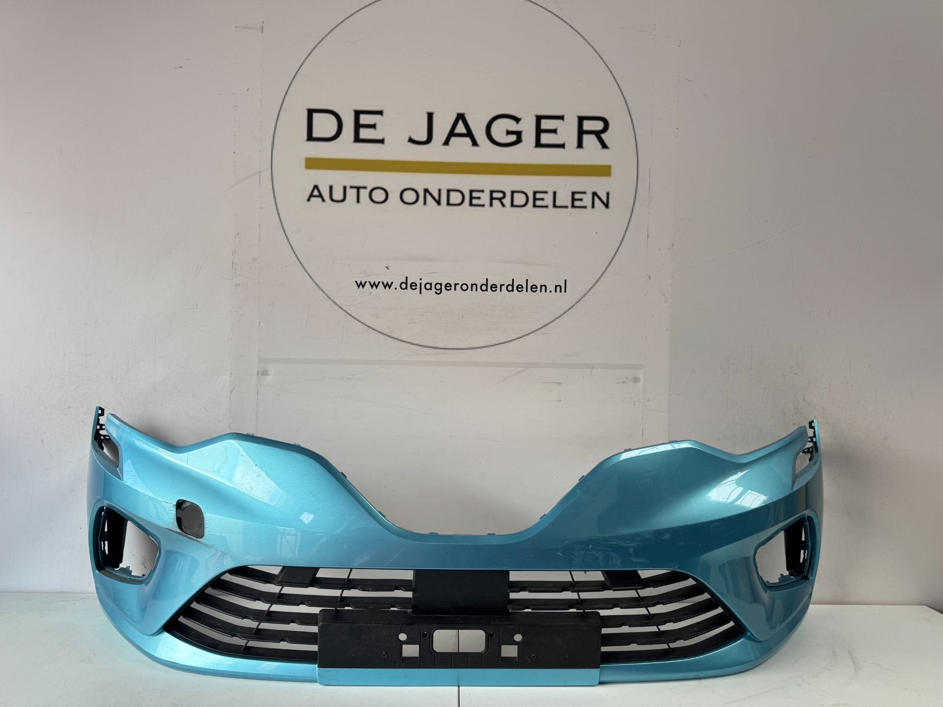 RENAULT CLIO 5 VOORBUMPER BUMPER 620220229R 2019-, Renault Group, Gebruikt, Contact.group@renault.com, Ophalen of Verzenden