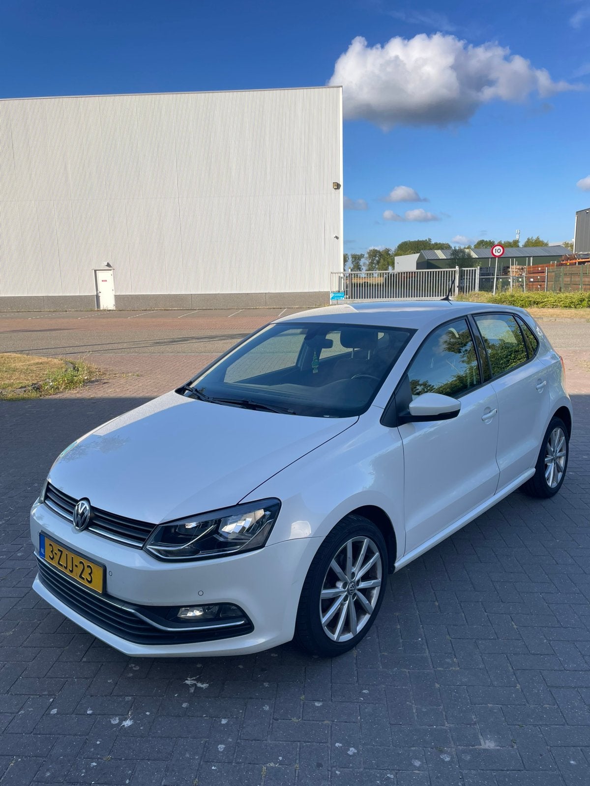 Volkswagen Polo 1.4 TDI 66KW BMT 2015 Wit | NAP, Auto's, Stof, Euro 6, Wit, Bedrijf