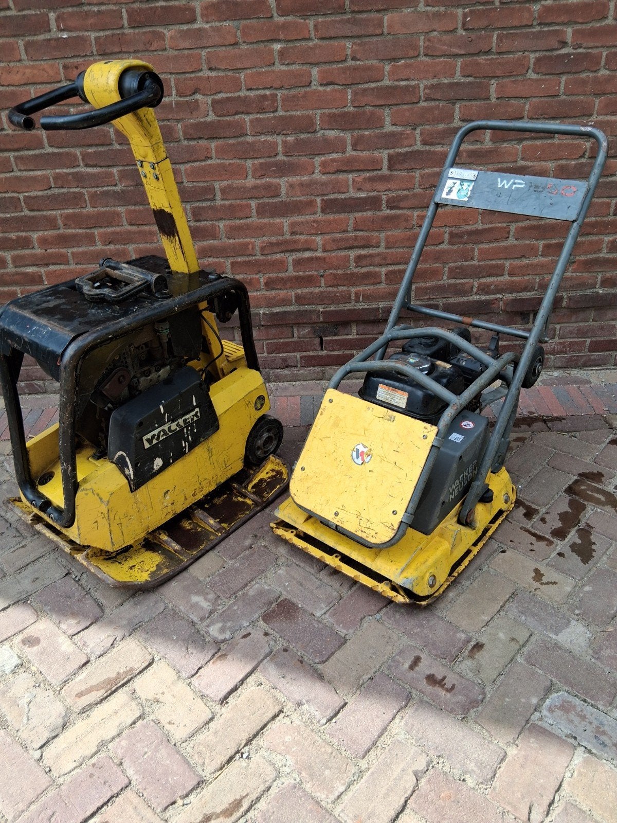 Wacker trilplaten 1550 en 2560 trilplaat, Ophalen of Verzenden, Gebruikt