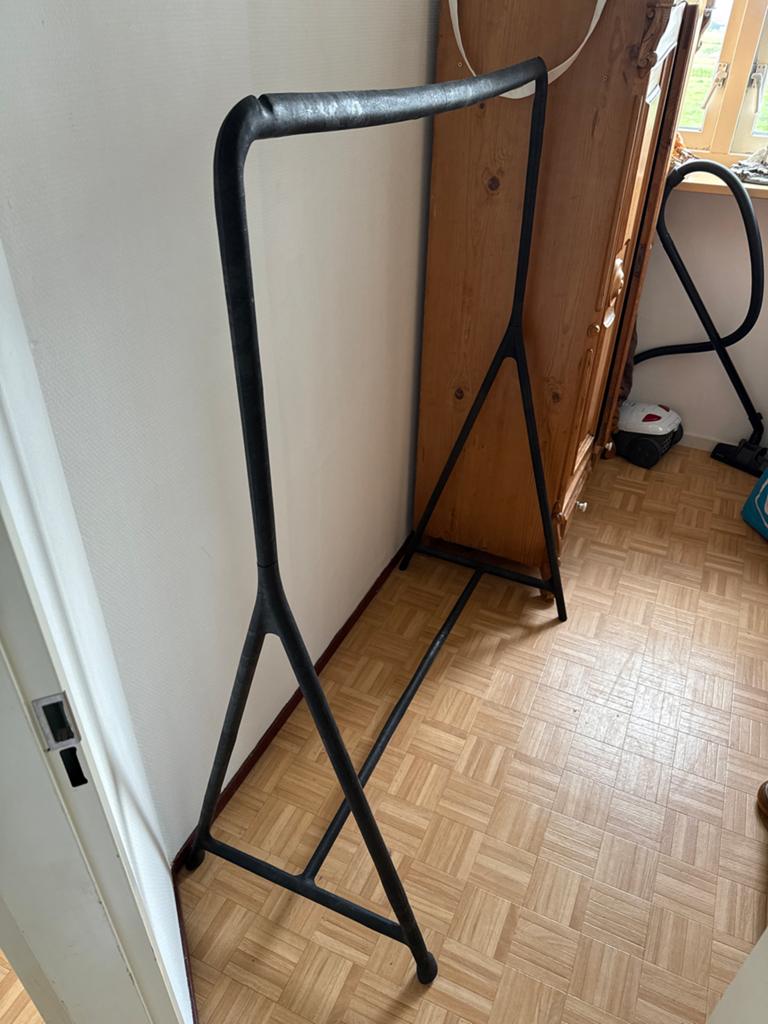 IKEA Turbo kledingrek - Zwart, zo goed als nieuw, Kleding | Dames, Kledingrekken, Zo goed als nieuw, Ophalen