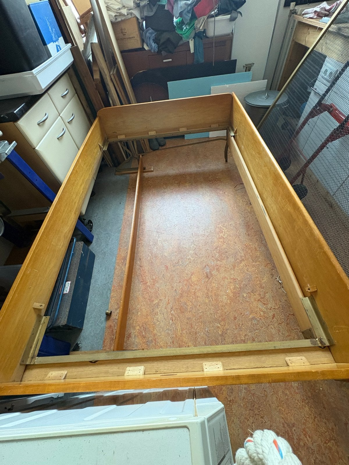 Houten opklapbed  met spiraal, Ophalen