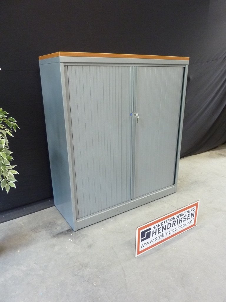 Nette roldeurkast / kantoorkast / archiefkast / kast + slot, Huis en Inrichting, Kasten | Roldeurkasten en Archiefkasten, 100 tot 150 cm
