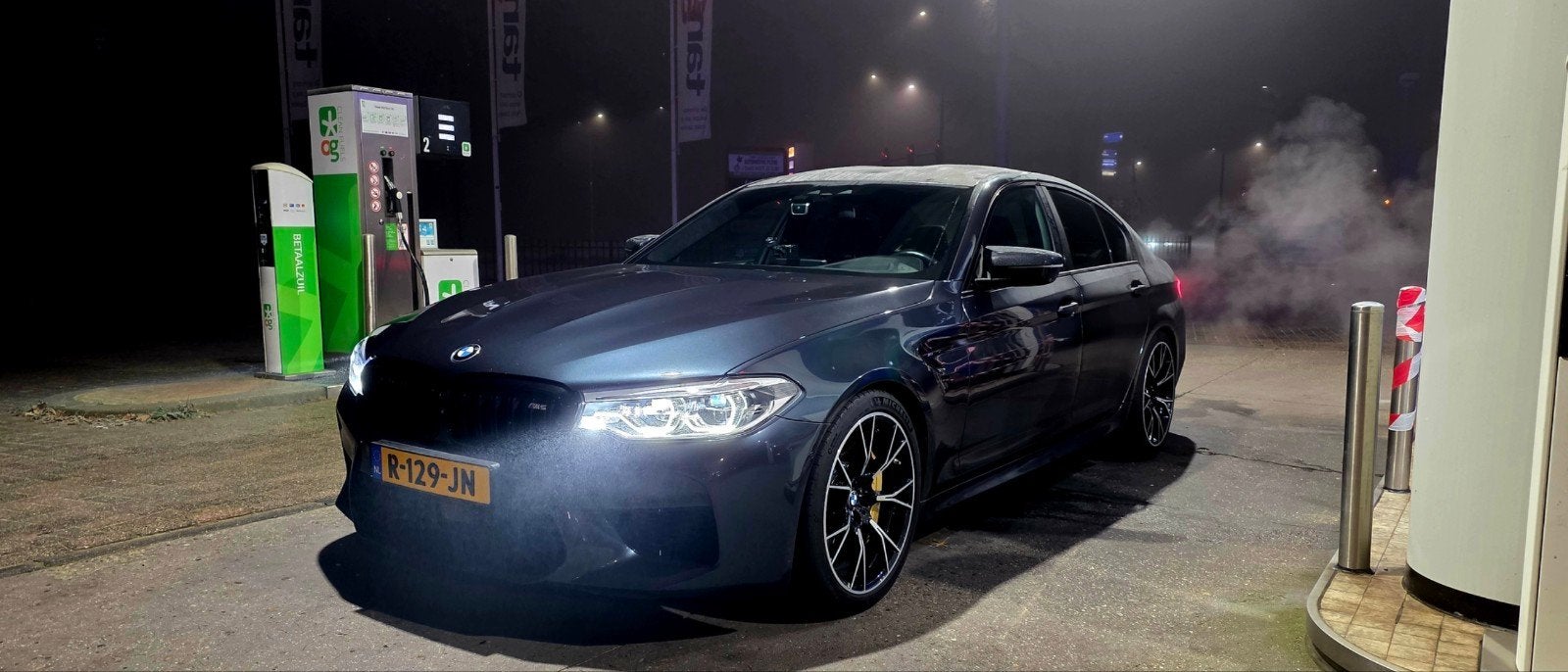 BMW M5 F90 Competition | Keramische | Carbon | Unieke staat!, Automaat, 2000 kg, 4395 cc, Leder