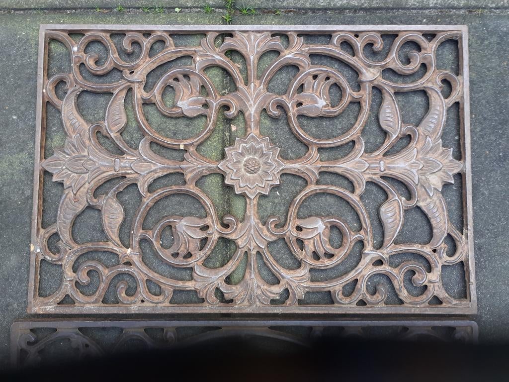 Gietijzeren deurmat, Tuin en Terras, Ophalen of Verzenden, Gebruikt, Gietijzer, Buiten