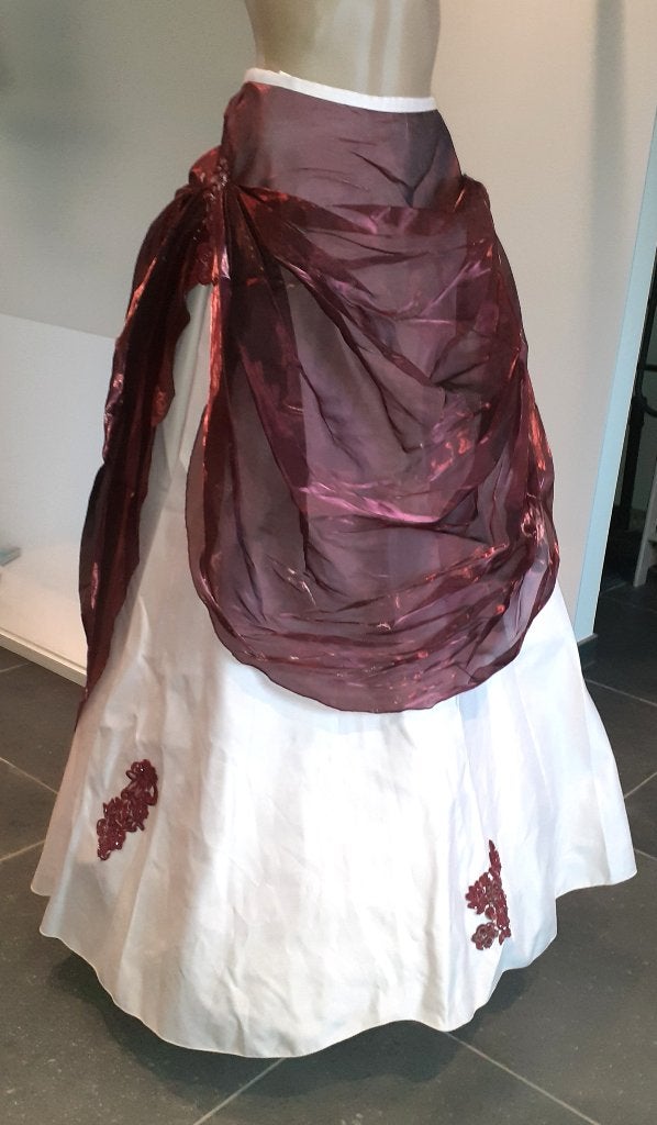 Rok unieke gala rok bordeaux met organza drapering XS, Kleding | Dames, Nieuw, Ophalen of Verzenden, Maat 34 (XS) of kleiner, Rood