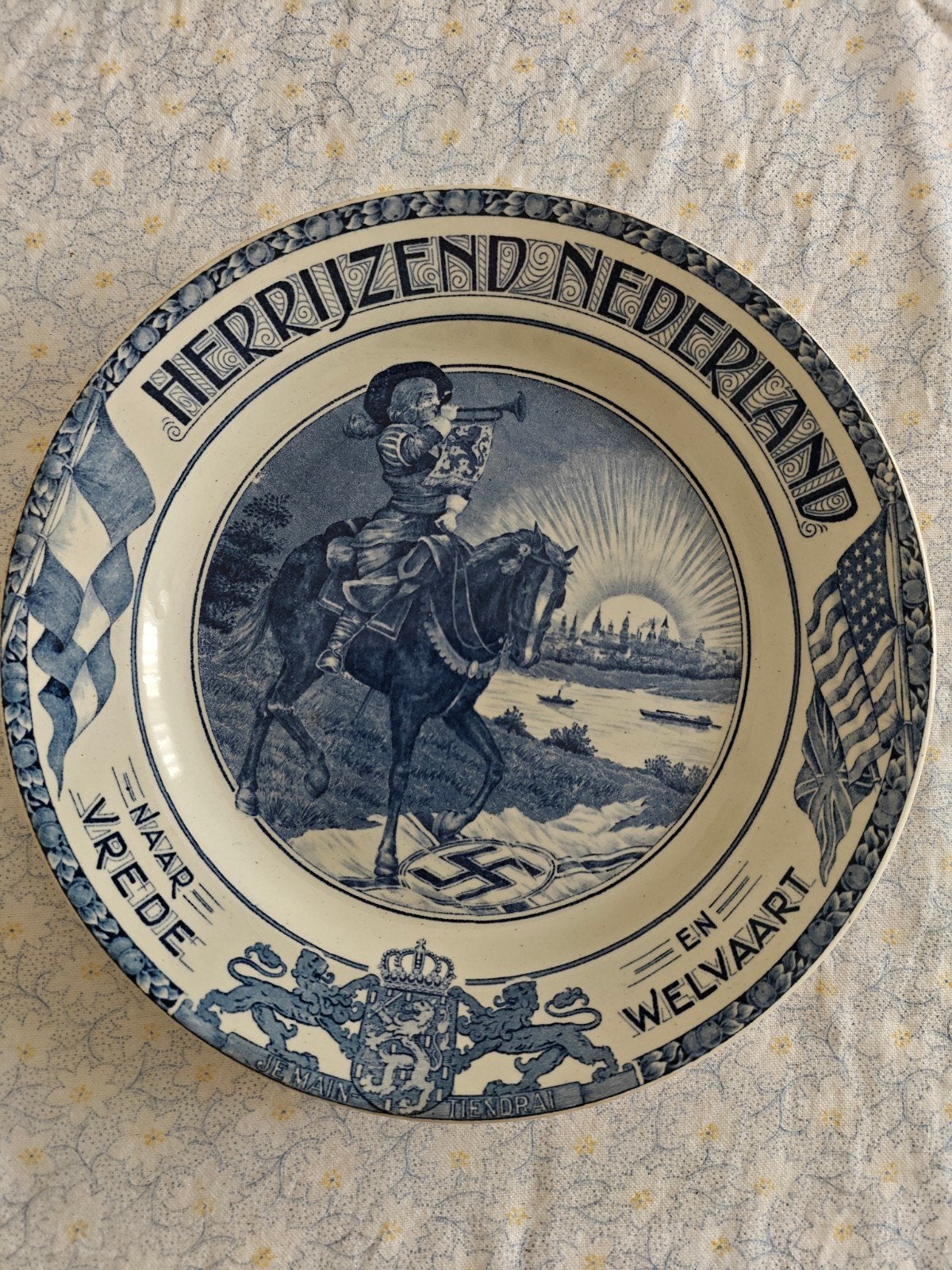 Historisch 'Herrijzend Nederland' bord - WOII herdenking, Ophalen