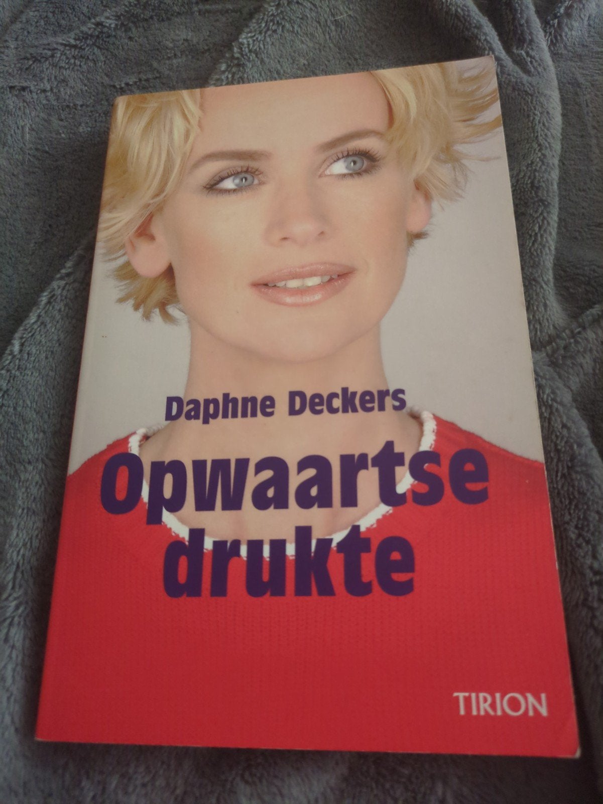 Daphne Deckers - Opwaartse drukte (Boek), Ophalen, Gelezen, Daphne Deckers, Nederland