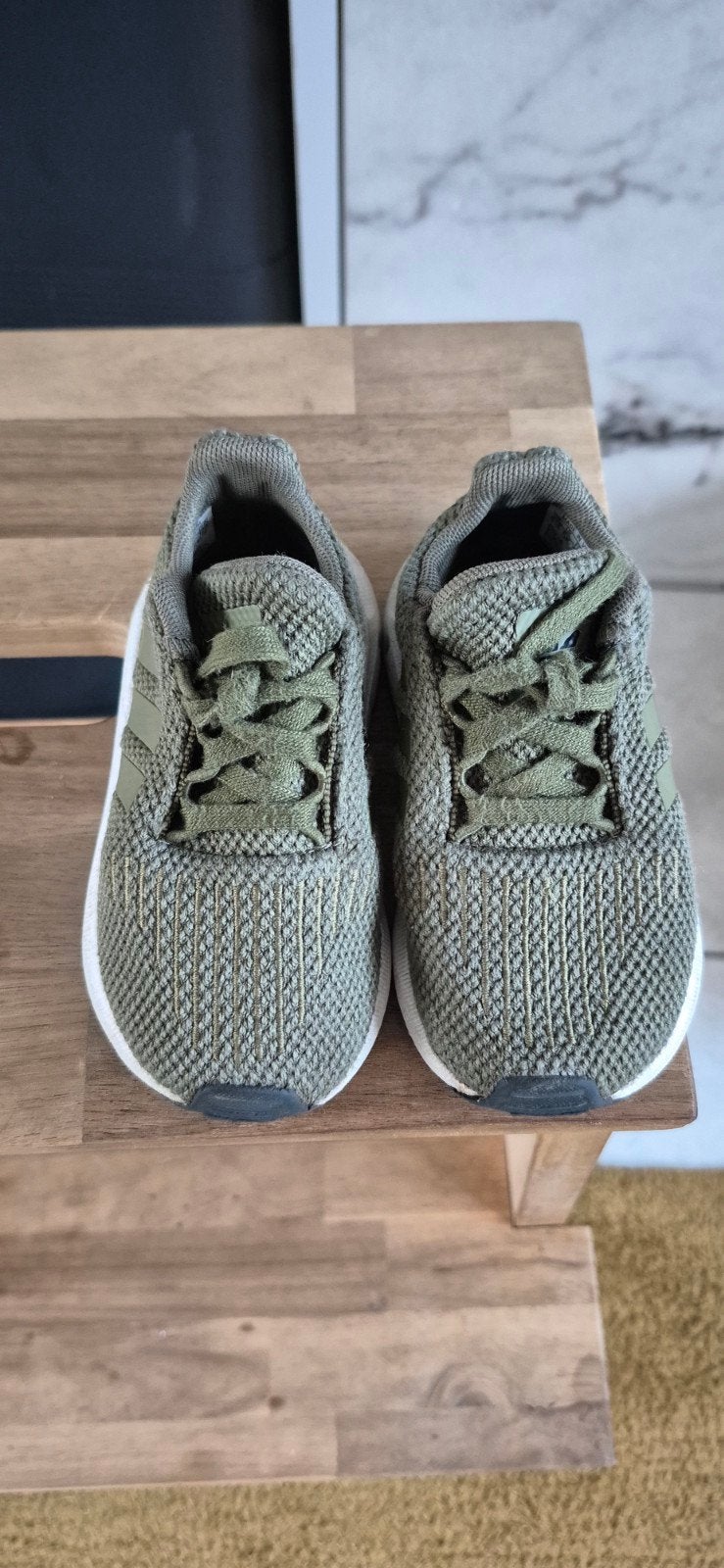 gratis schoenen maat 21-23, Ophalen, Gebruikt, Hardloopschoenen, Adidas