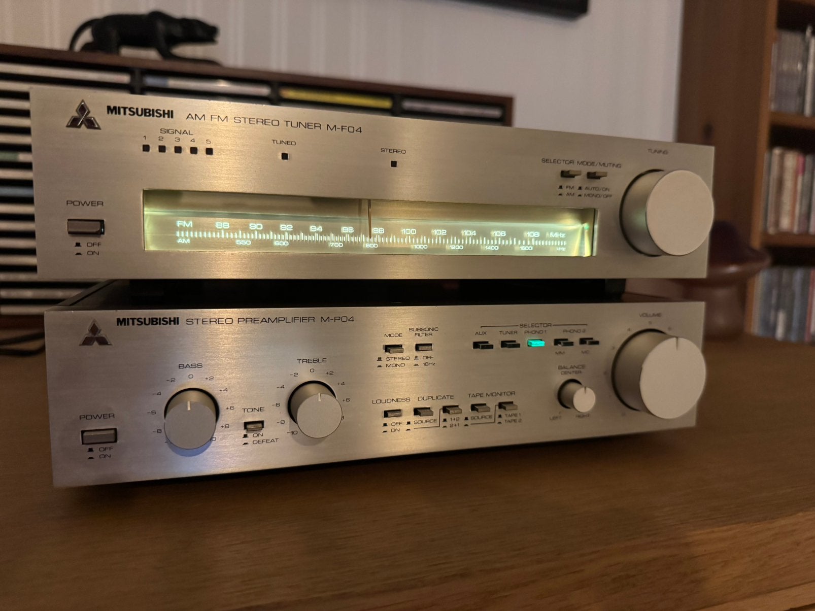 Mitsubishi M-P04 Stereo Preamplifier Compact Vintage HighEnd, Audio, Tv en Foto, Ophalen, Gebruikt, Overige merken