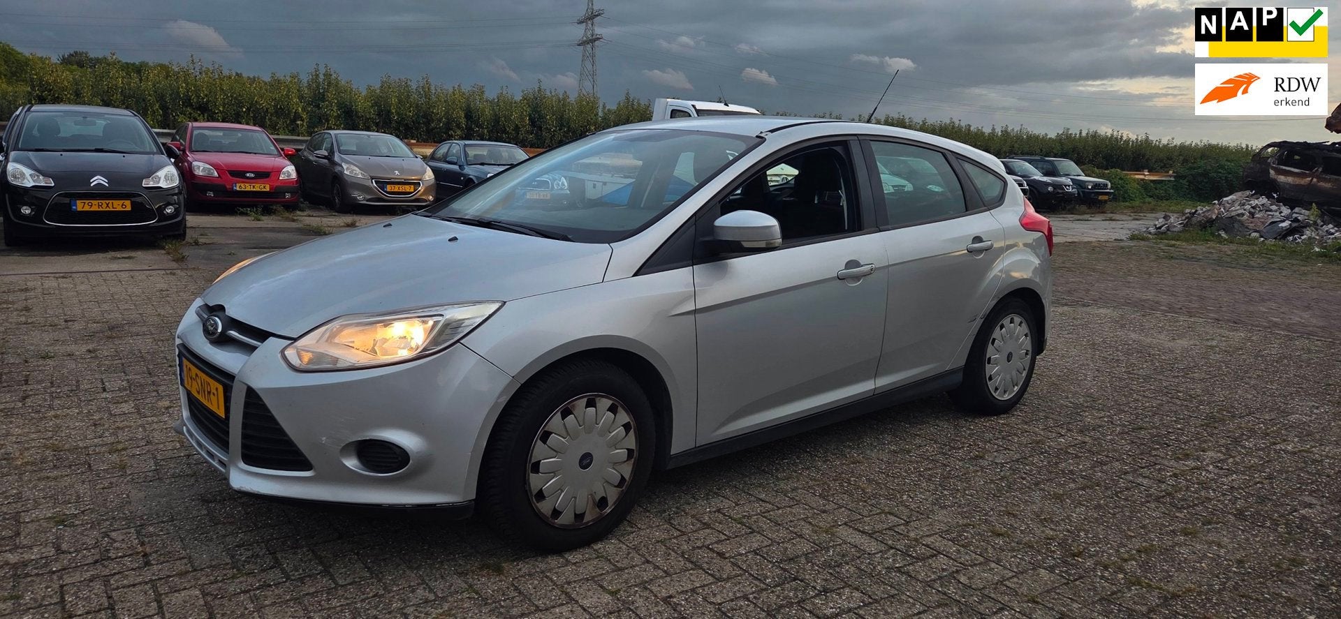 Ford Focus 1.6 TI-VCT Trend Airco, Auto's, Gebruikt, 4 cilinders, 635 kg, Origineel Nederlands
