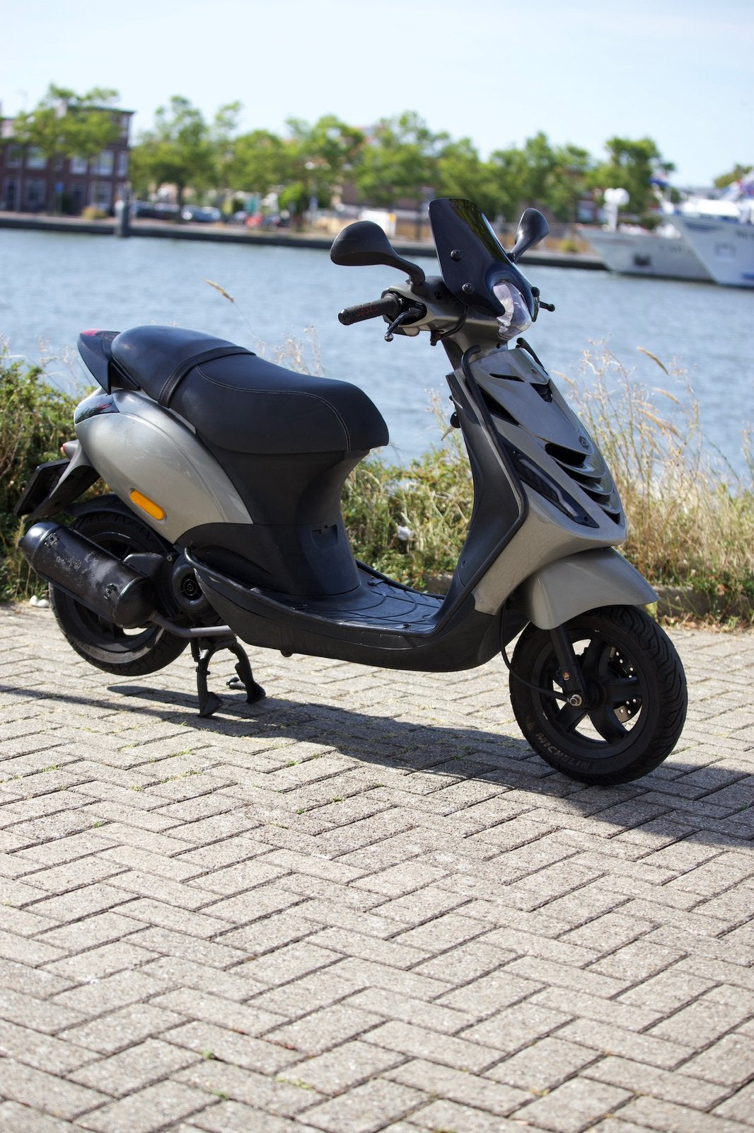 Zip brom 2017, Fietsen en Brommers, Scooters | Piaggio, Ophalen, Gebruikt, Maximaal 45 km/u, Zip