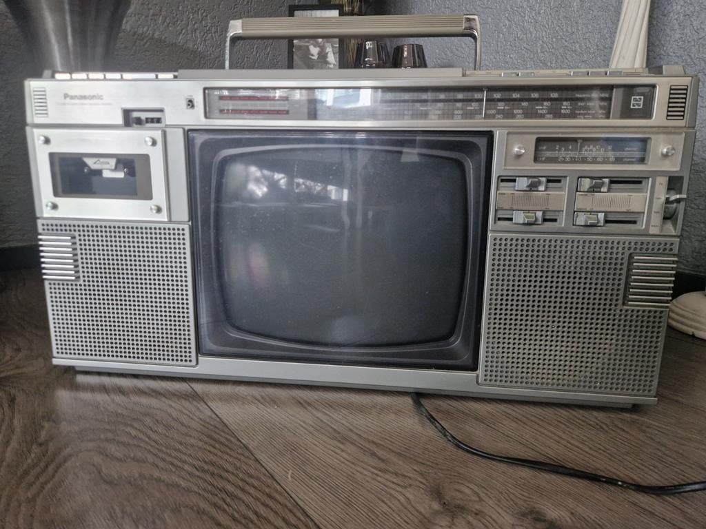 Vintage Panasonic TR-1200S Draagbare TV Radio Cassette Combo, Ophalen, Panasonic