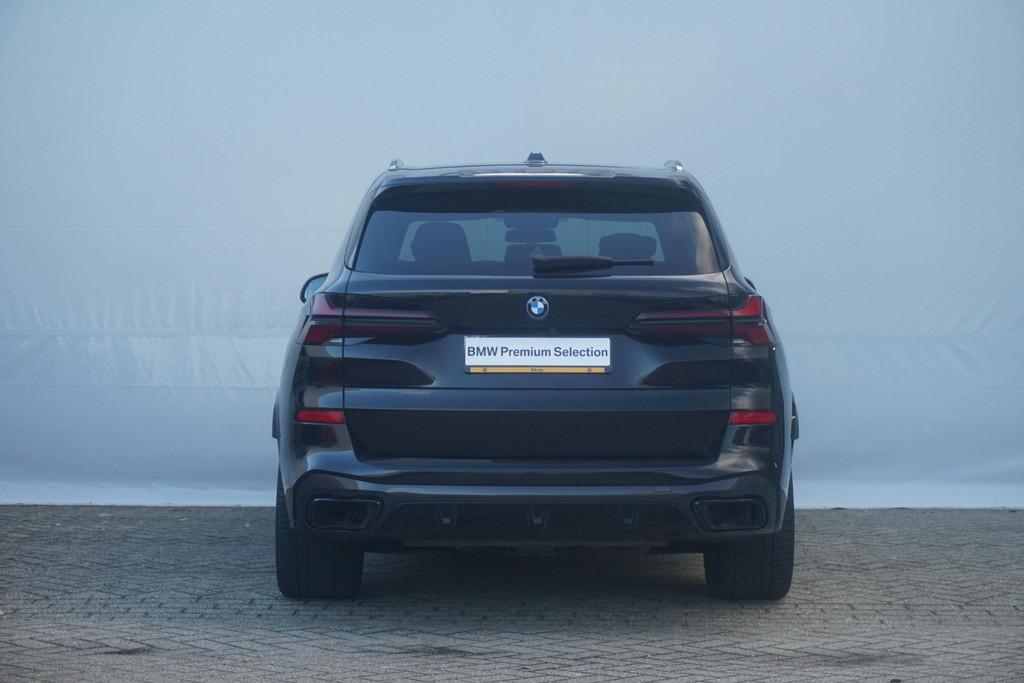 BMW X5 xDrive50e | M Sportpakket Pro | Soft Close | Bowers &, Gebruikt, 2395 kg, Met garantie (alle), Zwart