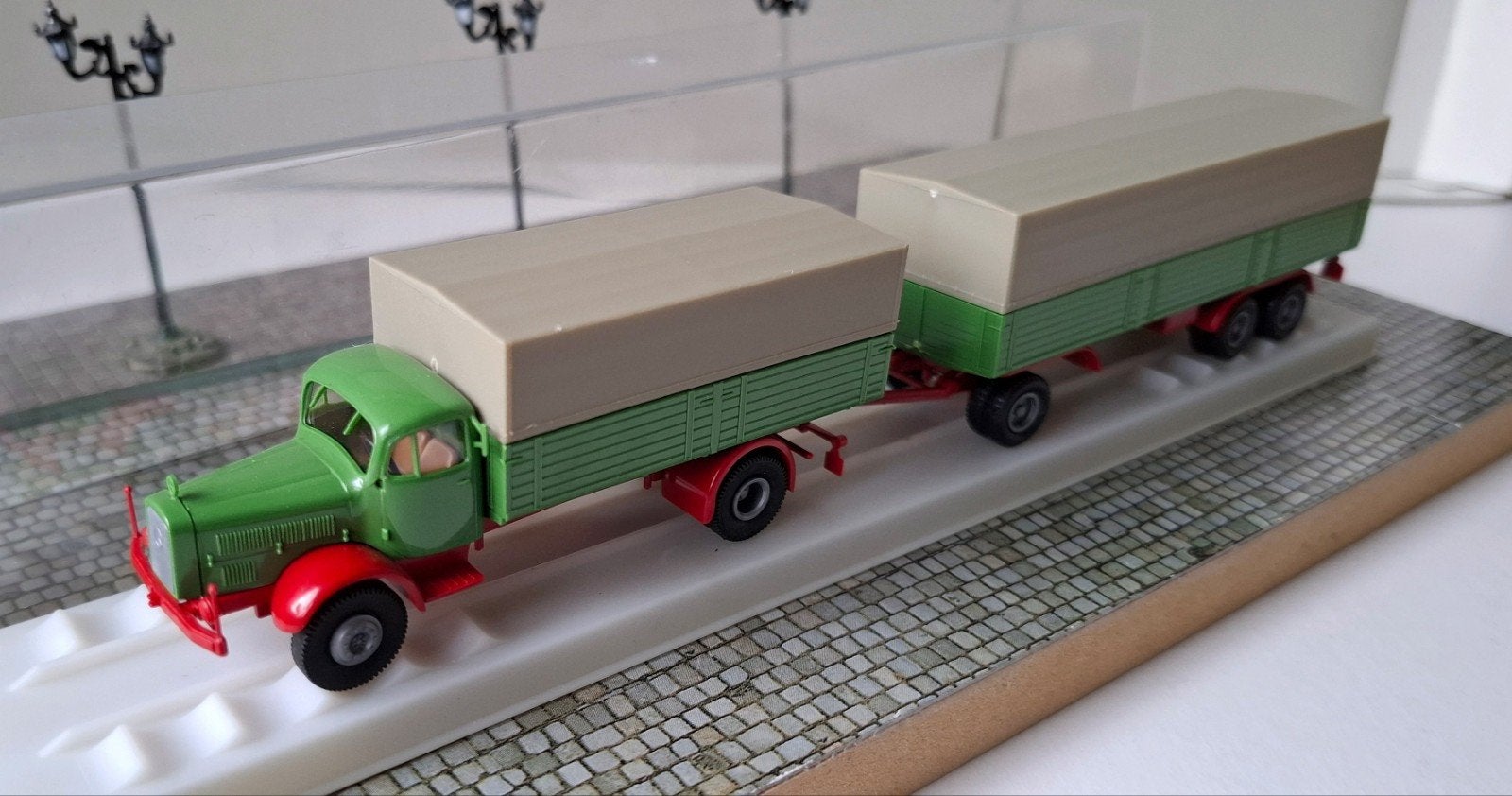 Brekina 4406 Mercedes Benz L4500 torpedo + aanhanger, 1/87, Ophalen of Verzenden, Zo goed als nieuw, Bus of Vrachtwagen