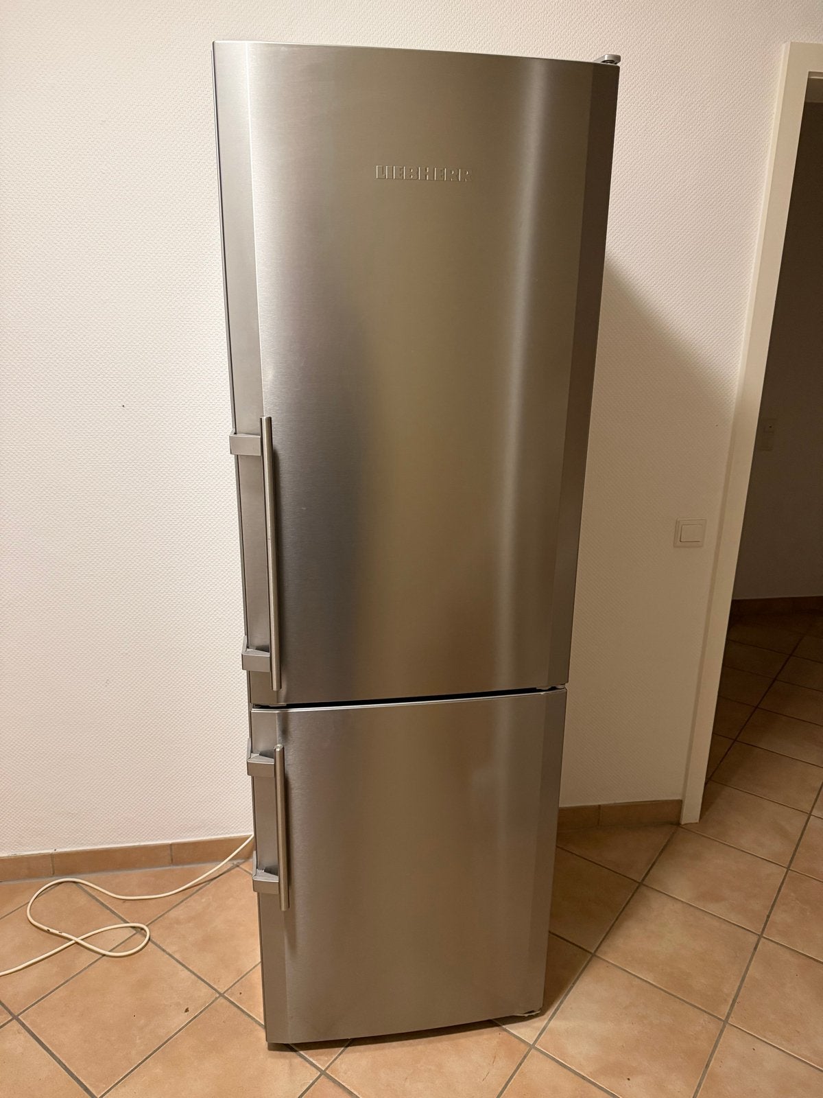 Liebherr Koel-vriescombinatie - 180x60 cm, Ophalen, 200 liter of meer, 60 cm of meer, Met aparte vriezer