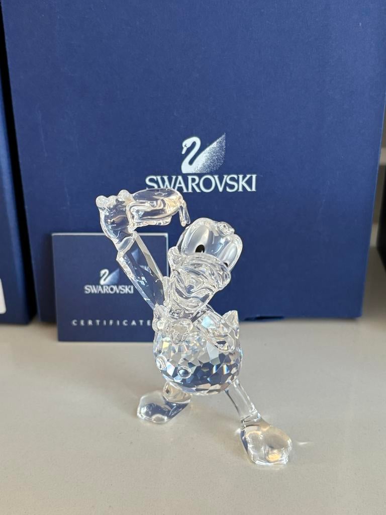 Swarovski disney donald duck, Ophalen of Verzenden, Zo goed als nieuw, Figuurtje