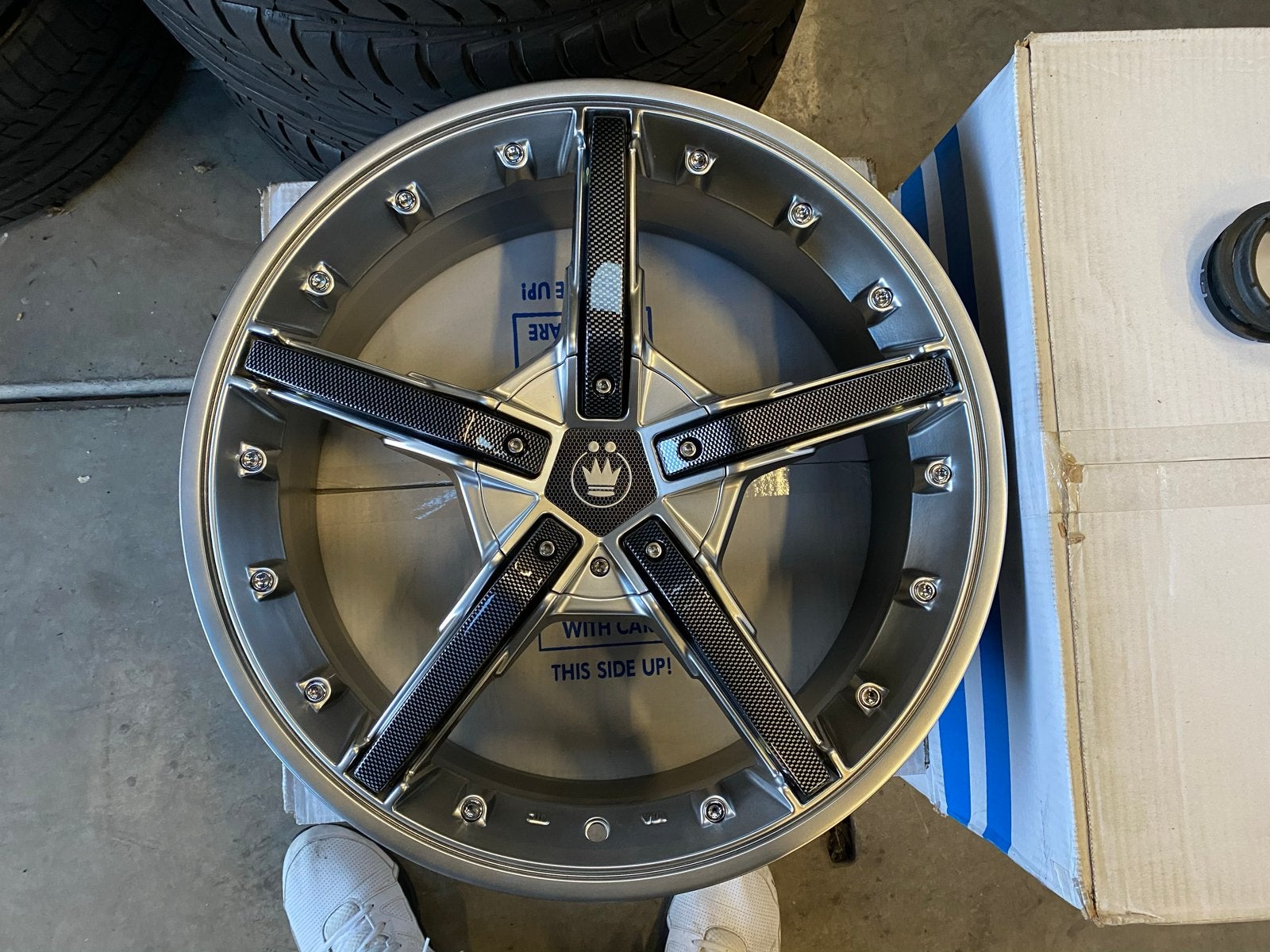 Konig Hotswap Carbon 225/45/18 .5x114.3 Top, Ophalen, 18 inch, Gebruikt, Banden en Velgen