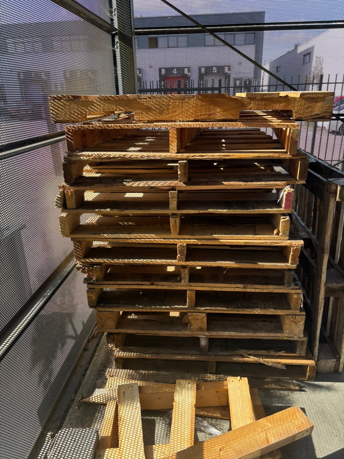 Gratis Pallets in diverse maten - Ophalen ma-vr 08:30-17:00, Doe-het-zelf en Verbouw, Ophalen, Gebruikt, Minder dan 25 mm, Pallet