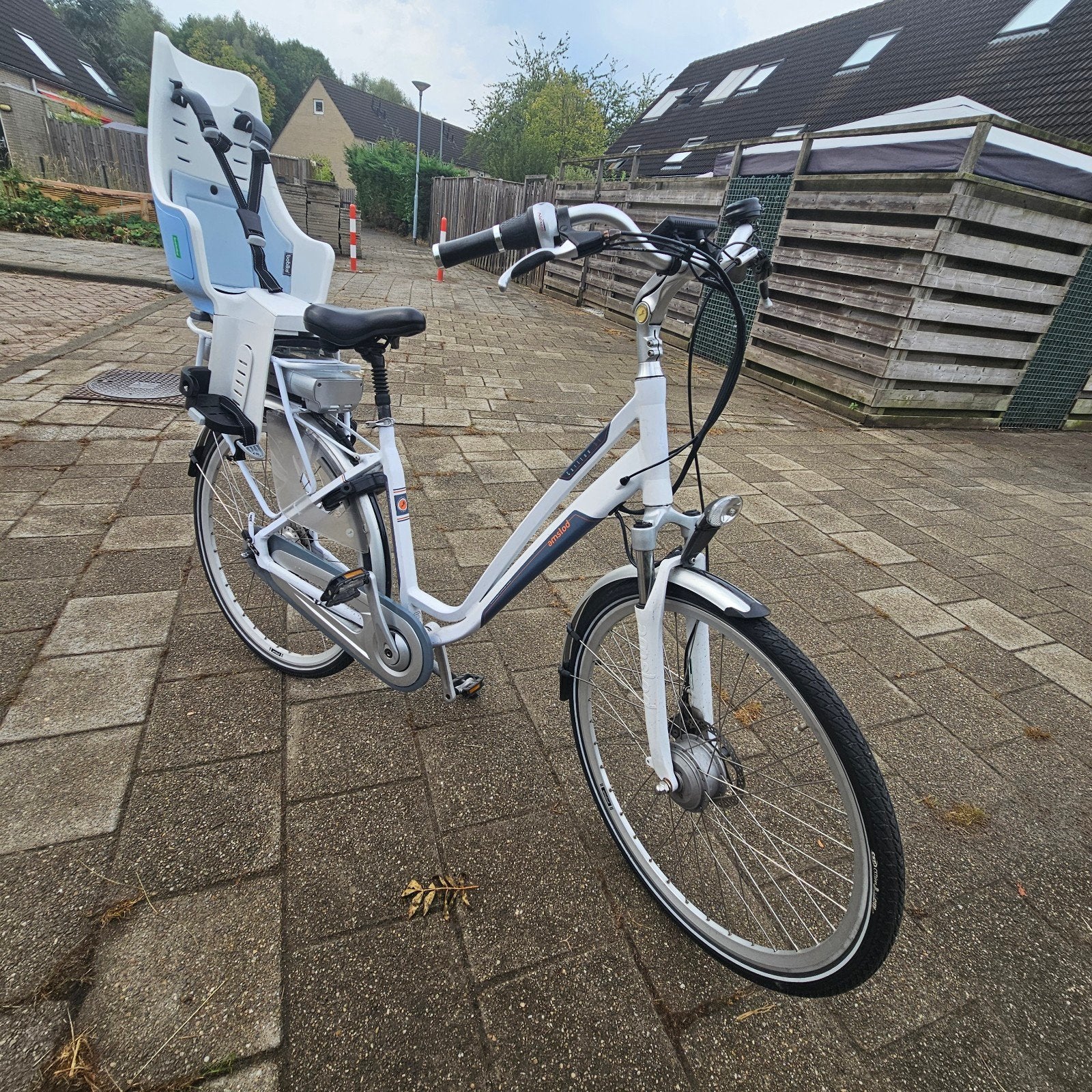 Amslod Carlton SE E-bike met kinderzitje, Gebruikt, Versnellingen, 50 tot 53 cm, Schijfrem