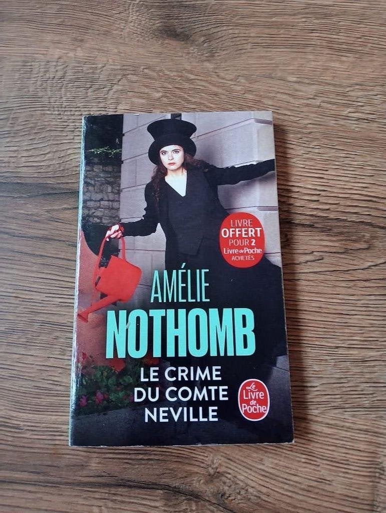 Le crime du comte Neville - Amélie Nothomb, Gelezen, Non-fictie, Ophalen of Verzenden, Amélie Nothomb