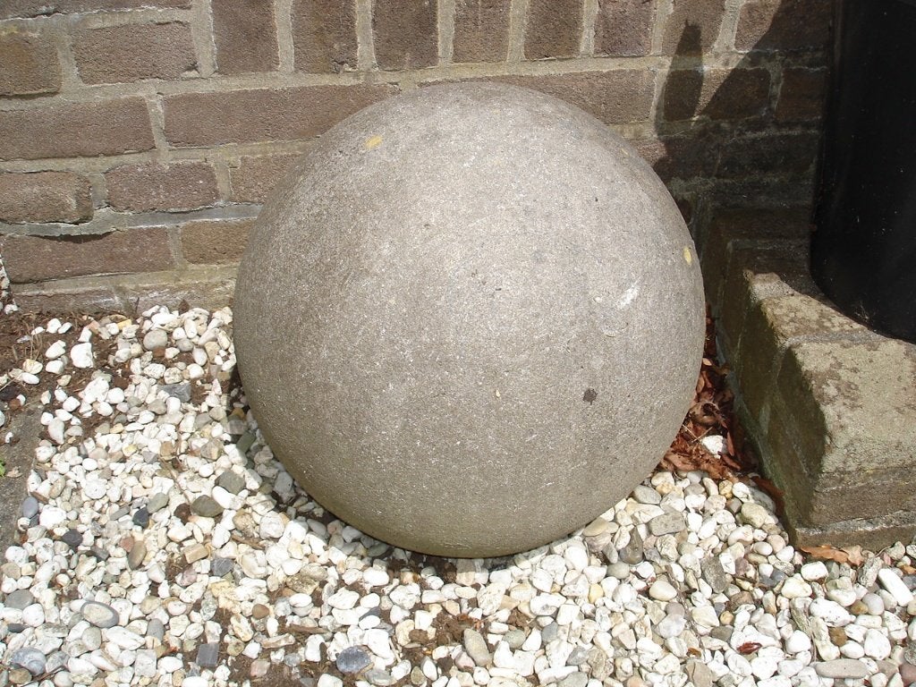 Stenen bol omtrek 107 cm, Tuin en Terras, Ophalen, Gebruikt, Steen, Overige typen